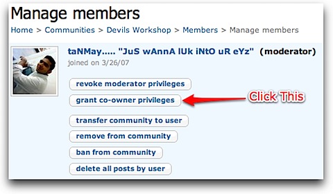 orkut - Manage members - grant co-owner privilege-1.jpg